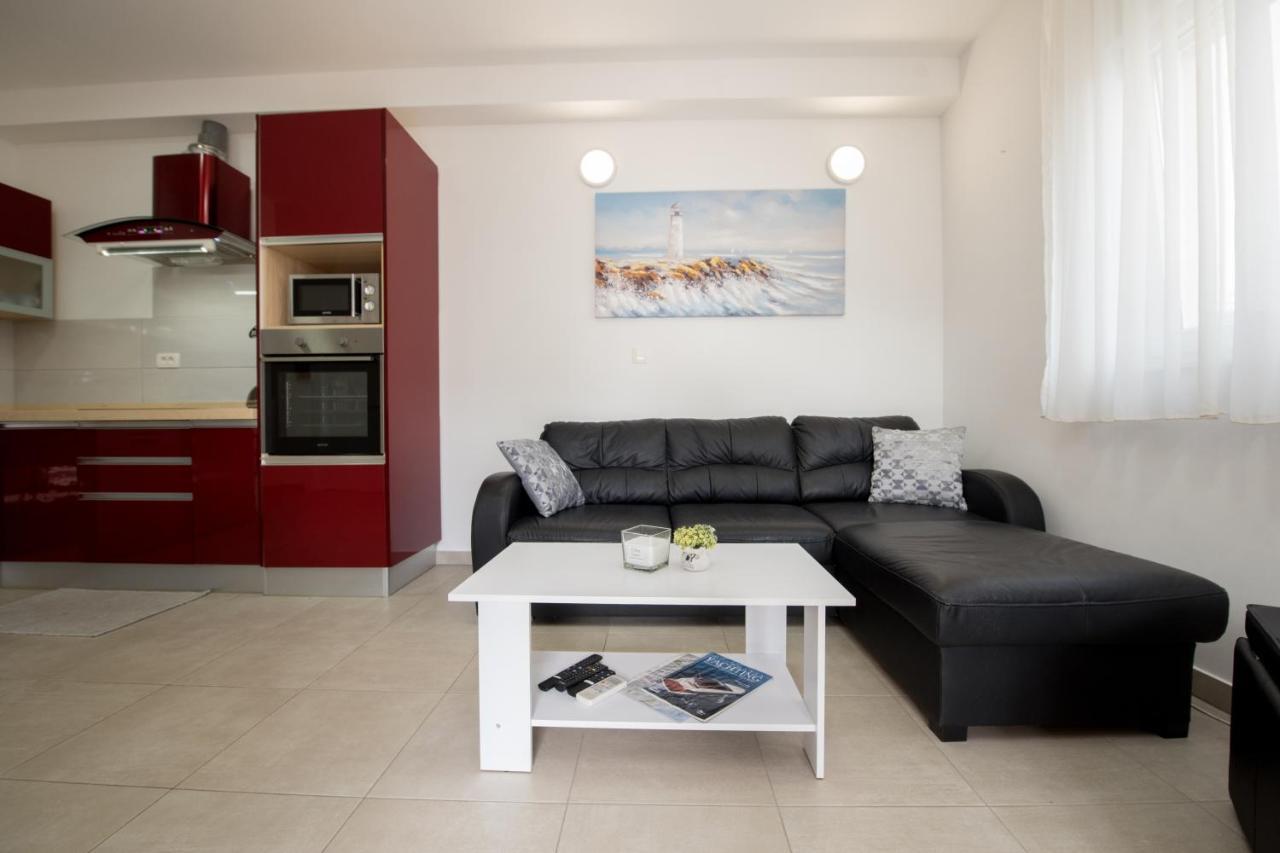 Apartment Miss Tina Trogir Eksteriør bilde